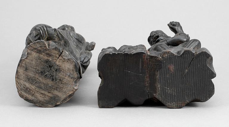 FIGURER, 2 st, trä, Kina, modern tillverkning.