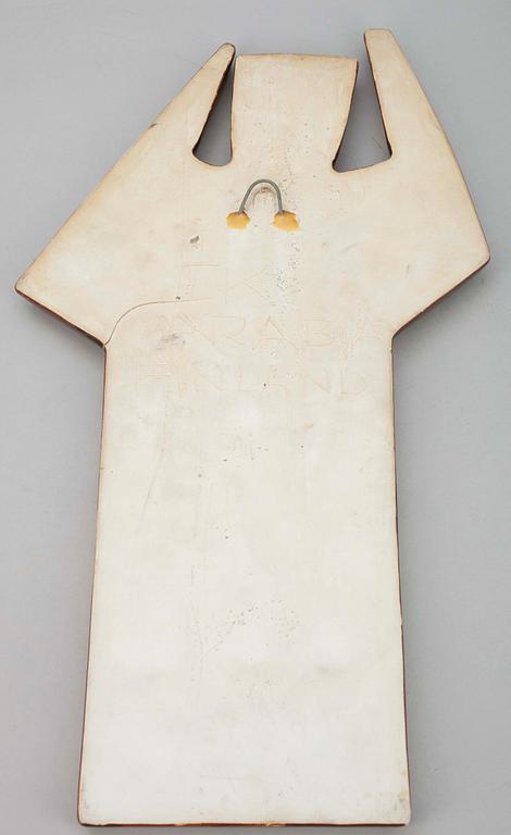 RELIEFI, keramiikkaa, sign Taisto Kaasinen, Arabia. 1900-luvun loppupuoli.