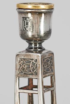 LJUSSTAKAR, ett par, britannia metall, senjugend WMF,  1900-talets början.
