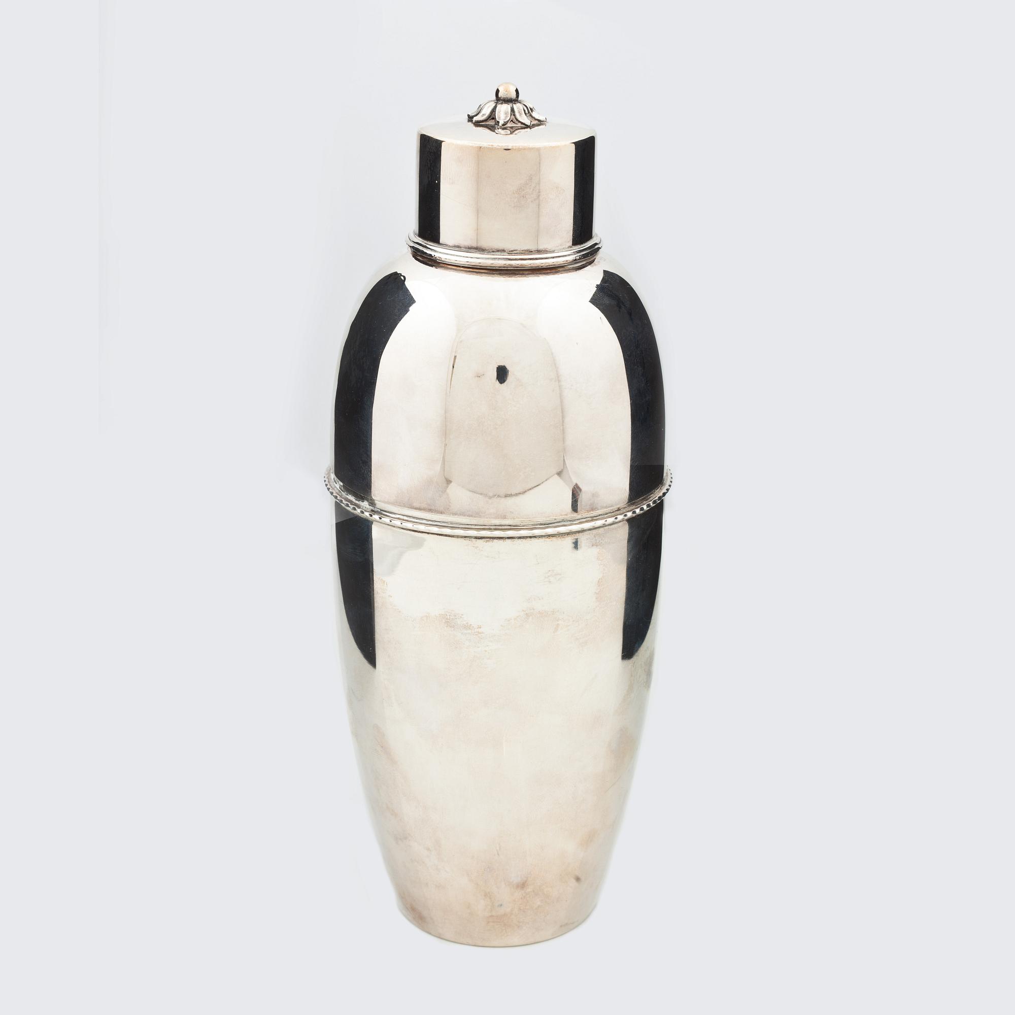 SHAKER, silver, C G Hallberg, Stockholm 1946. Vikt c:a 360 g.