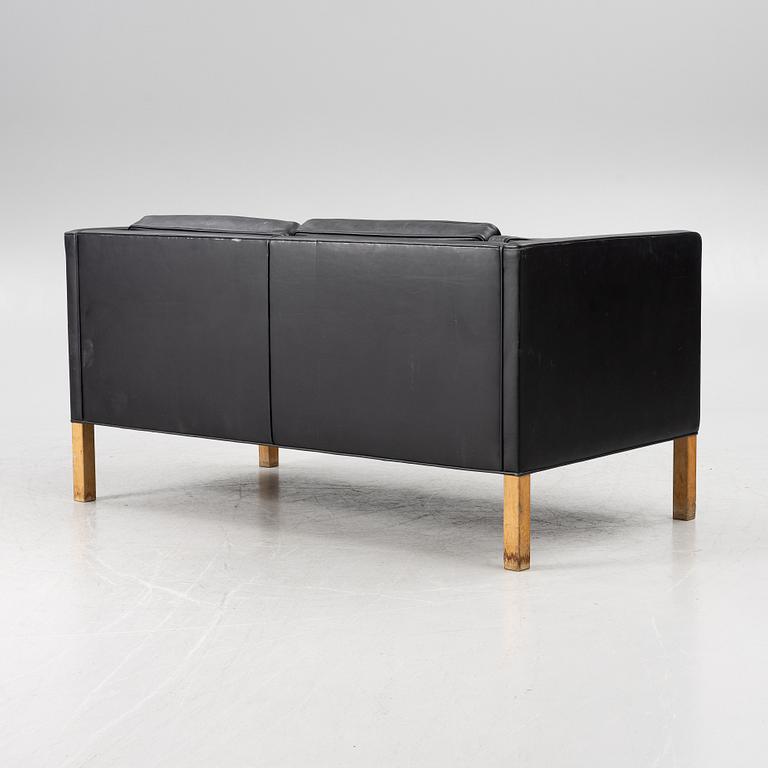 Børge Mogensen, sofa, model 2332-88, Fredericia Furniture, Denmark.