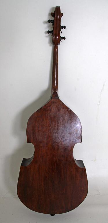 KONTRABAS.
