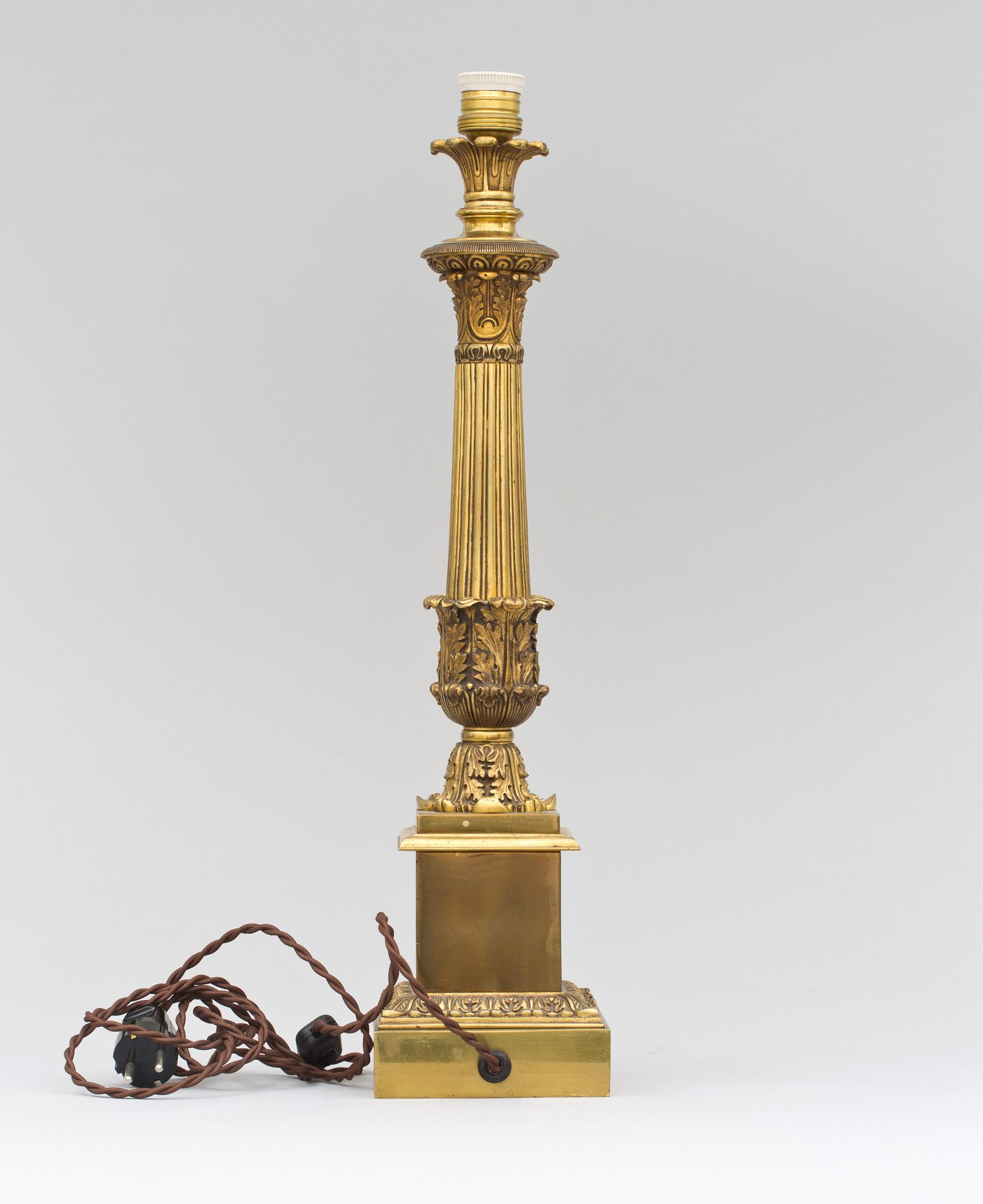 BORDSLAMPA, empirestil, 1900-tal.