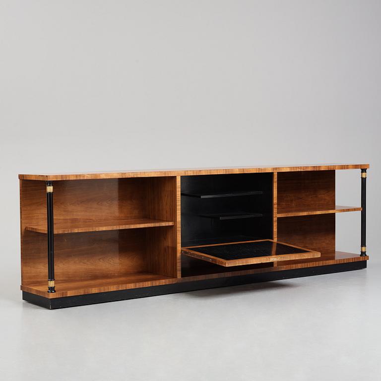 Axel Einar Hjorth, sideboard, variant av modell "Borgen", Nordiska Kompaniet 1930-tal, Swedish Grace.