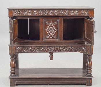 SKÅP. Barock, England, 1600-tal.
