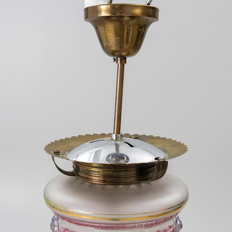 An early 20th century ceiling lamp.