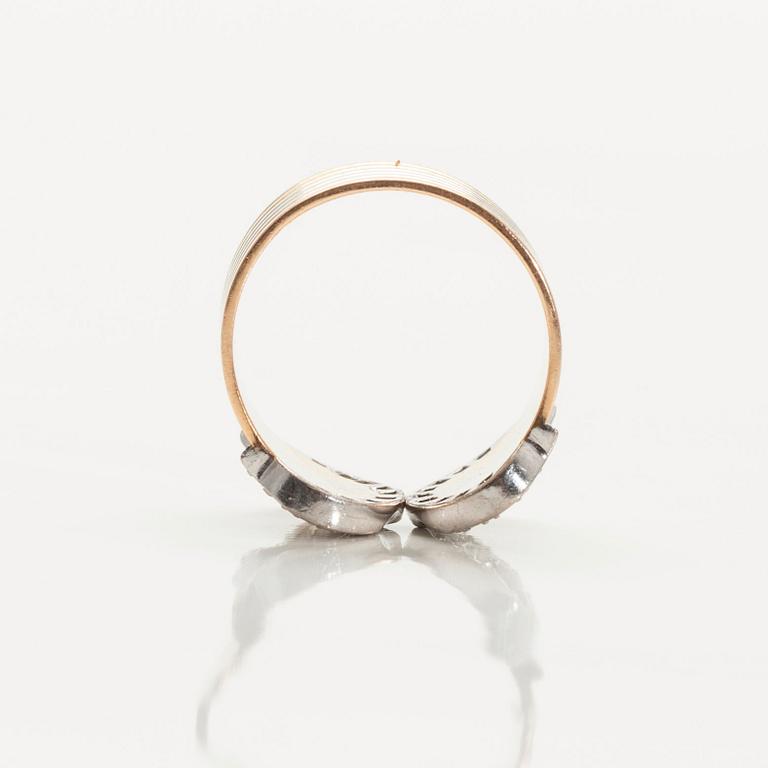SORMUS, 18K kultaa, Briljanttihiottuja timantteja n. 0.26 ct. Sign. Cartier 162251.51. Koko 16, säädettävä. Paino 6 g.