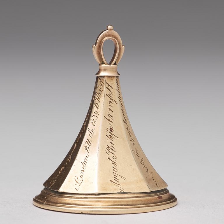 SIGILL, sk pitschaft, för friherreliga ätten Armfelt, guld med skuren karneol, ostämplad, daterat 1791.