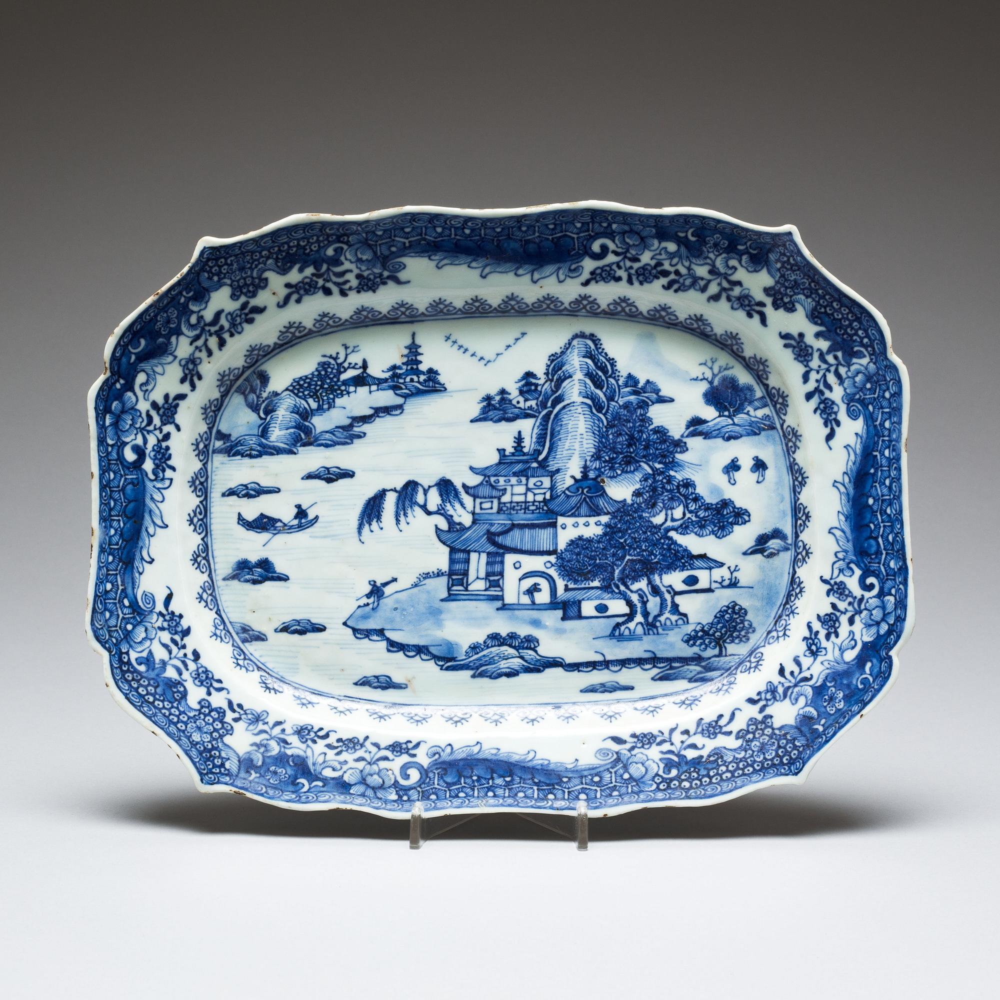 STEKFAT, porslin. Kina Qianlong(1736-1795).