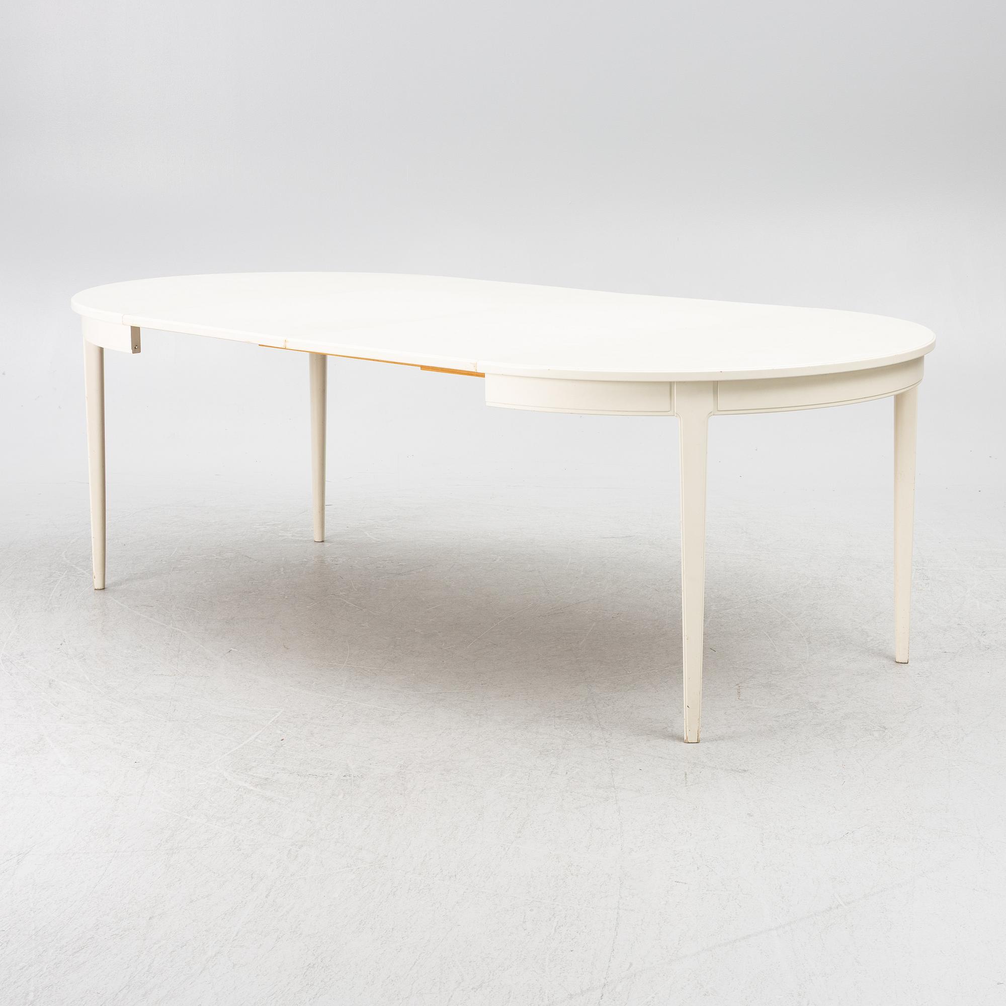 Carl Malmsten, matbord, "Herrgården" samt sex stolar "Nya Guldheden", Bodafors samt Åfors Möbelfabrik.