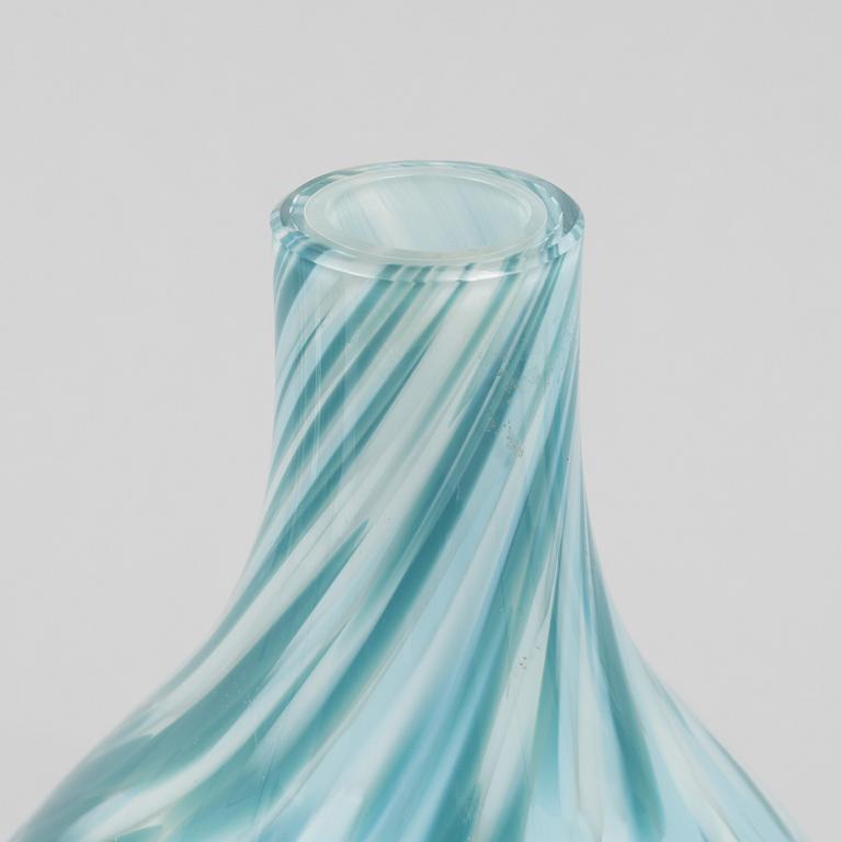 Ann Wåhlström, a vase.