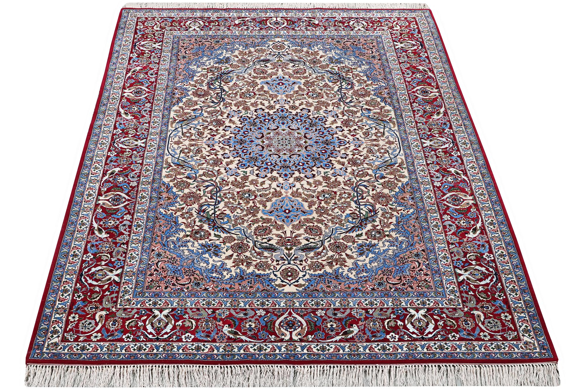 An Isfahan rug, a. 243 x 158 cm.