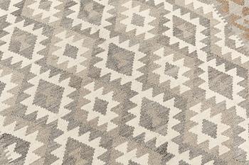 A carpet, Kilim, ca 298 x 204 cm.