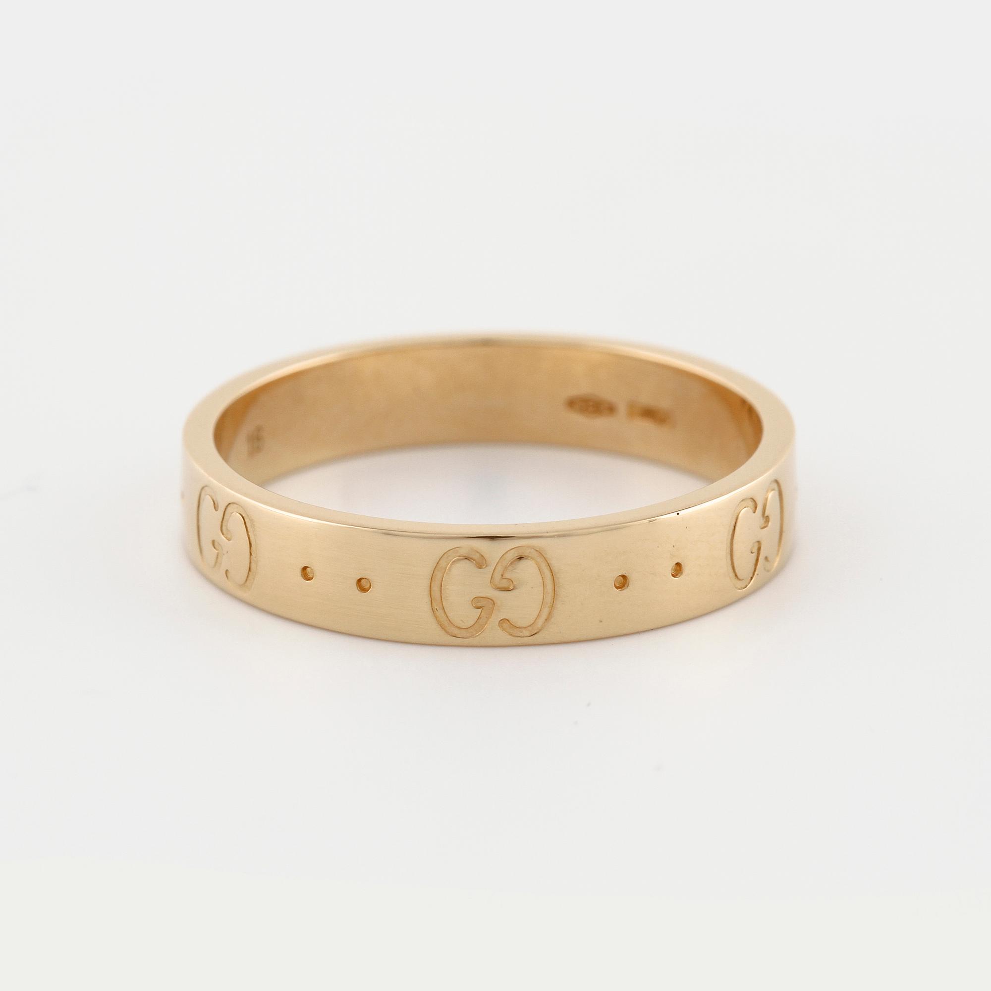 GUCCI, a "Gucci Icon" ring.