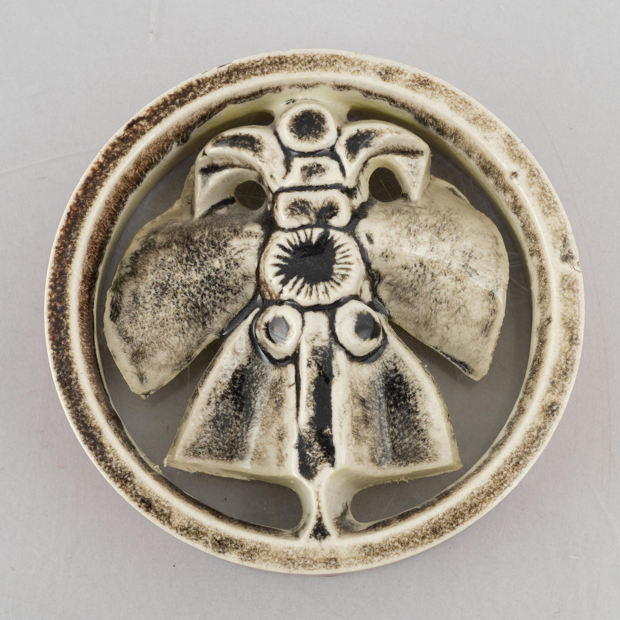 Lisa Larson, väggreliefer, 5 st, stengods, bl.a. ur serien "Rundel", Gustavsberg.