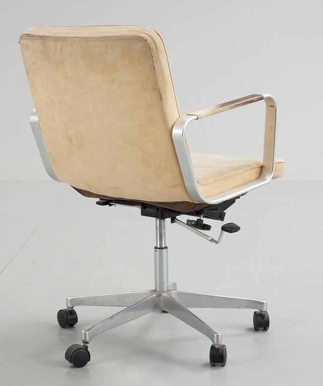 SKRIVBORDSSTOL, Karl-Erik Ekselius, JOC Möbler, Vetlanda, 1970-tal.