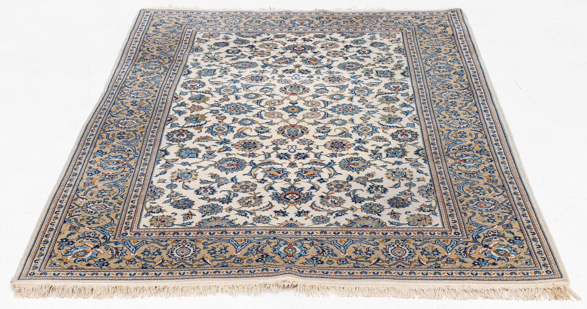 Rug, oriental, approx. 207 x 142 cm.