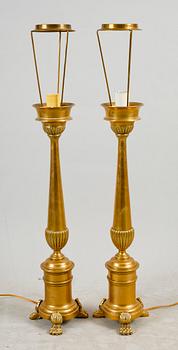 BORDSLAMPOR, 1 par, gustaviansk stil, 1900-talets första hälft.