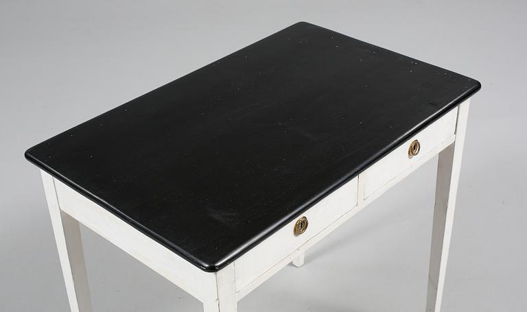 DAMSKRIVBORD, 1800-tal.