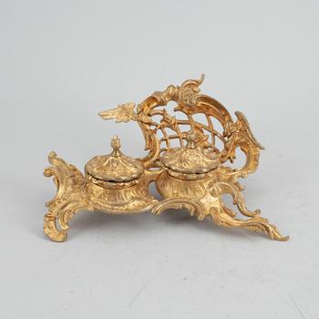 SKRIVSTÄLL, förgylldmässing, nyrokoko, 1800-talets andra hälft.