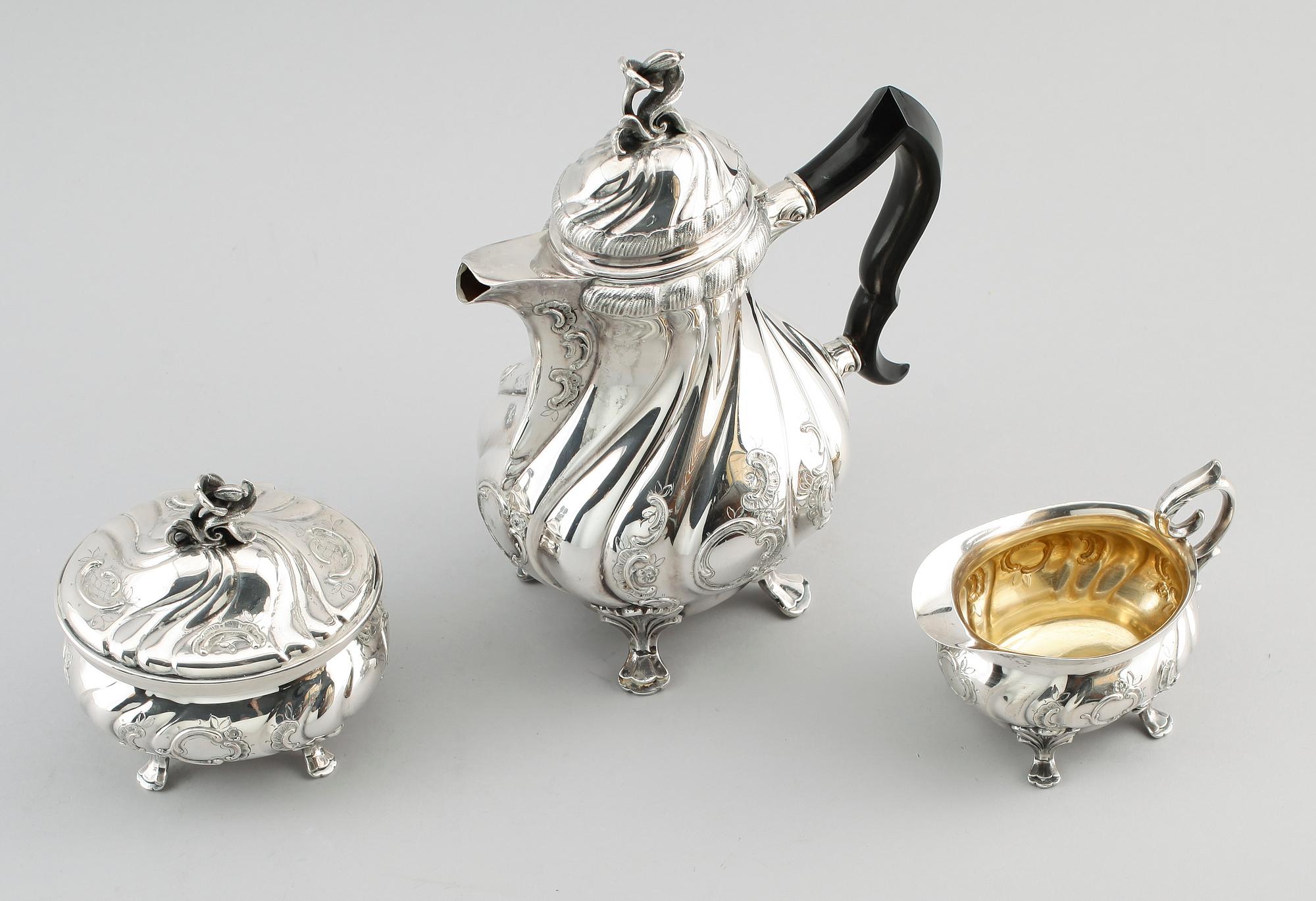 KAFFESERVIS, 3 delar, silver, CG Hallberg, Stockholm 1950. Vikt ca 1325 g.