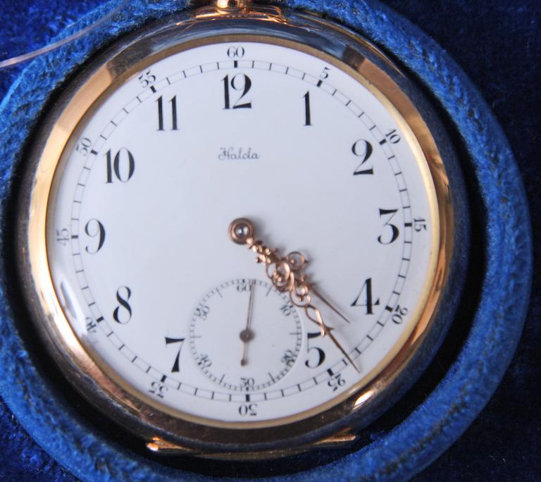 FICKUR, Halda, 18 K guld, i etui märkt F W Tornberg, Stockholm.