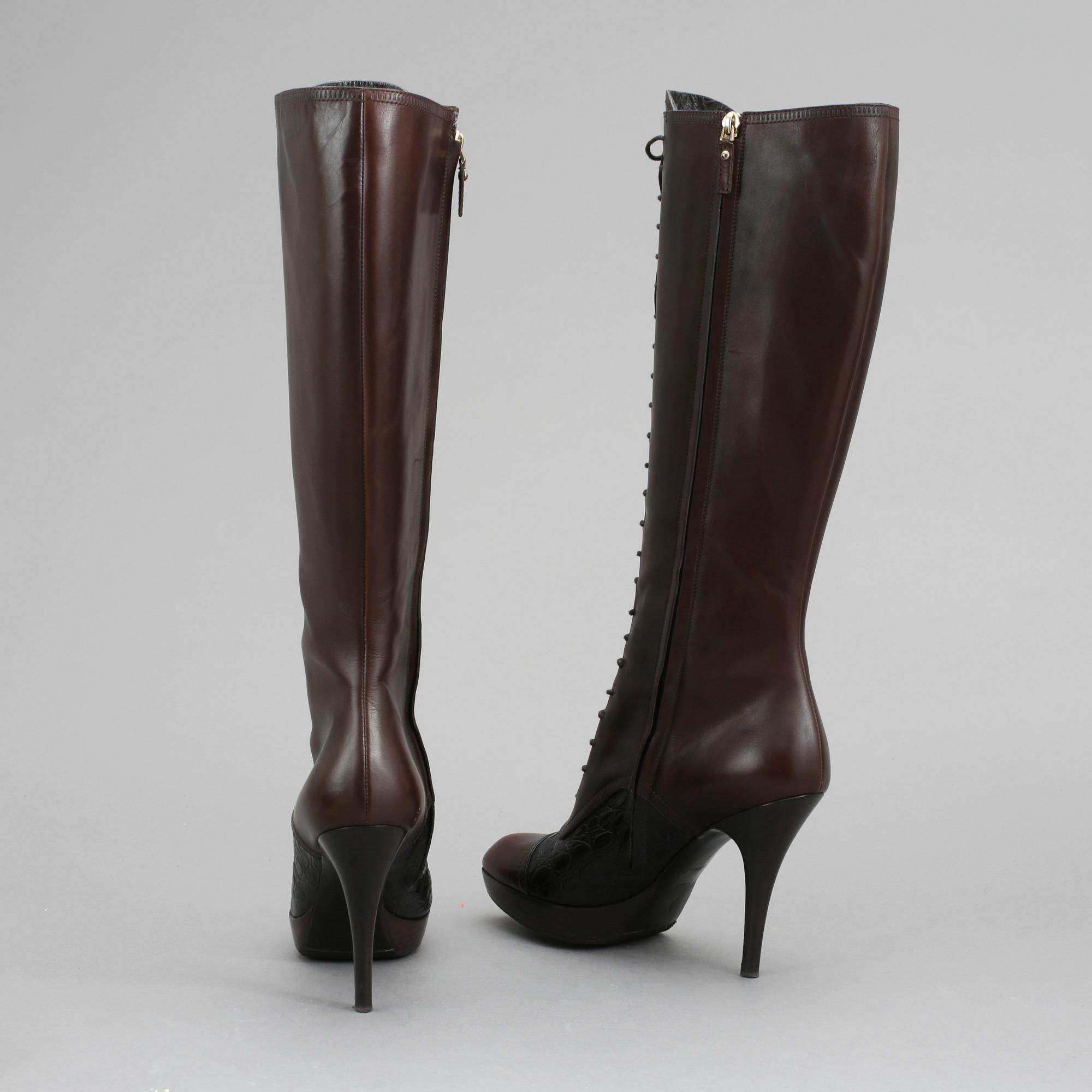 STÖVLAR, Louis Vuitton.