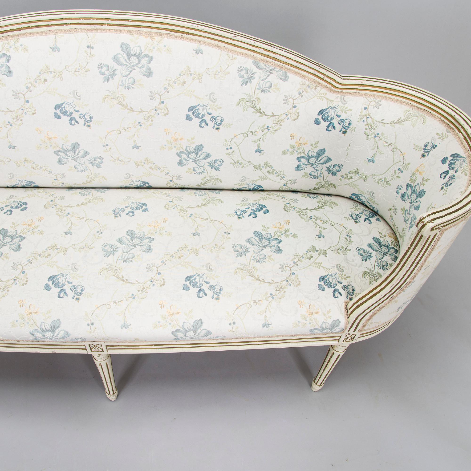 A Gustavian sofa, early 19th century.