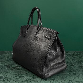 A bag "Birkin 40", by Hermès.