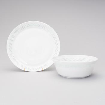 A 22-piece "Helmi" rice porcelain tableware set, Arabia 1969-1974.
