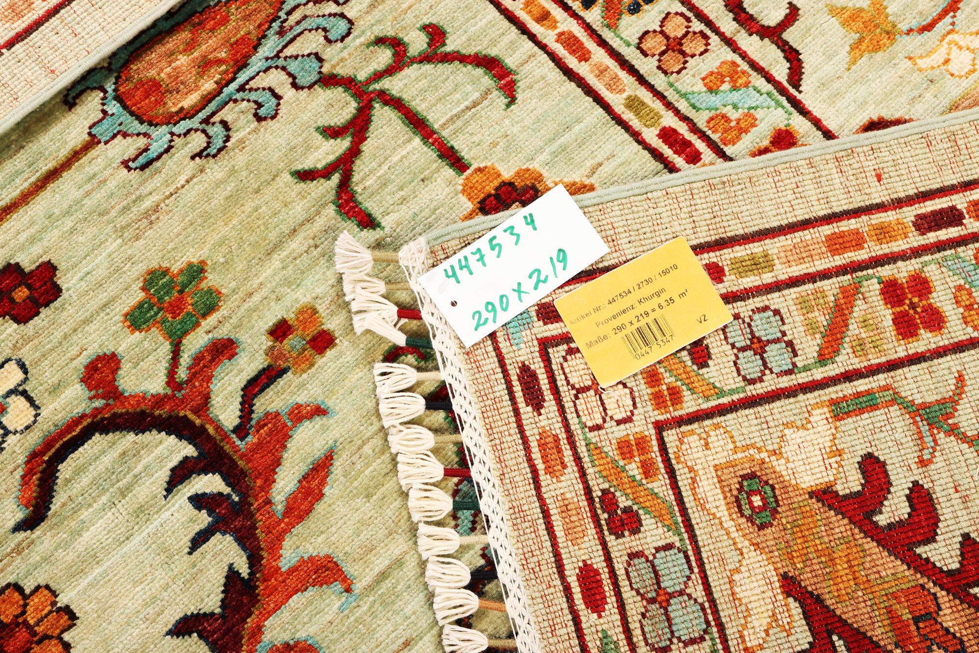 A Ziegler Ariana carpet, c. 290 x 291 cm.