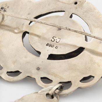 Brooch, Evald Nielsen for  S. L. Jacobsen, silver, jugend.