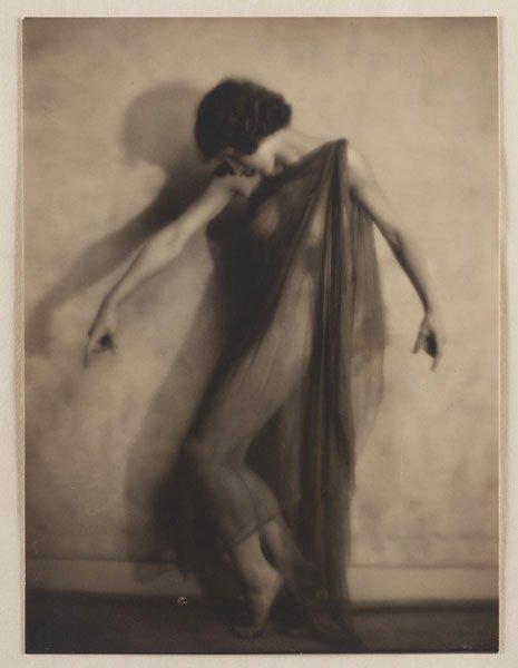 Karl Struss, "48 photographs of the female figure".