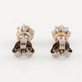 Earrings, a pair, 18K white gold with old-cut diamonds.