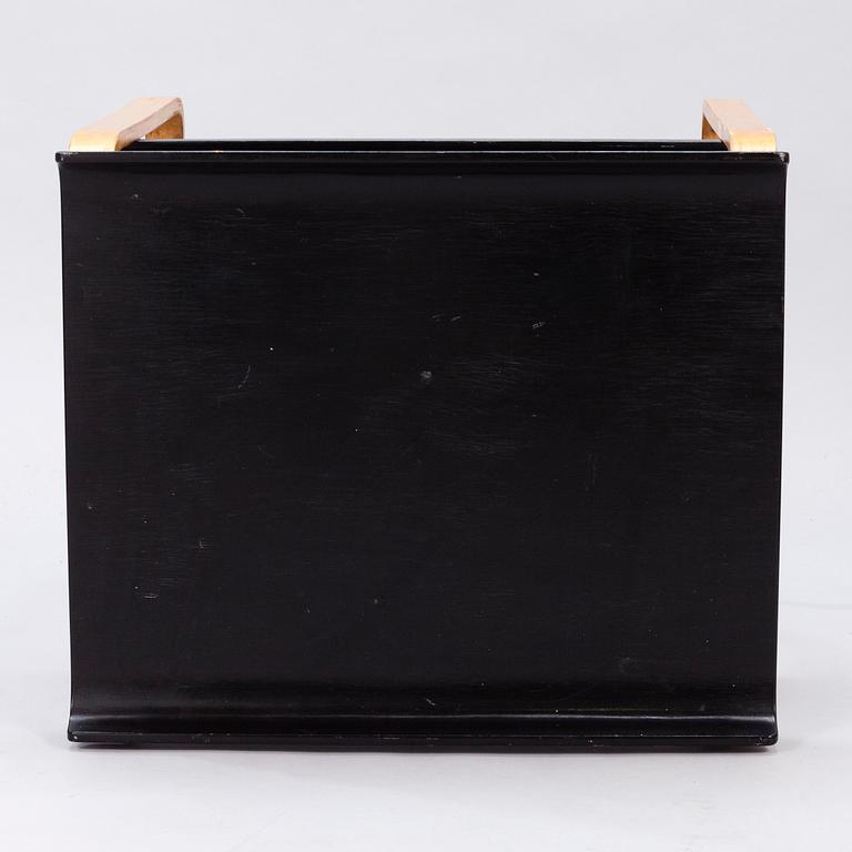 ALVAR AALTO,  A 1940s '75' table for O.Y. Huonekalu-ja Rakennustyötehdas A.B, Finland.