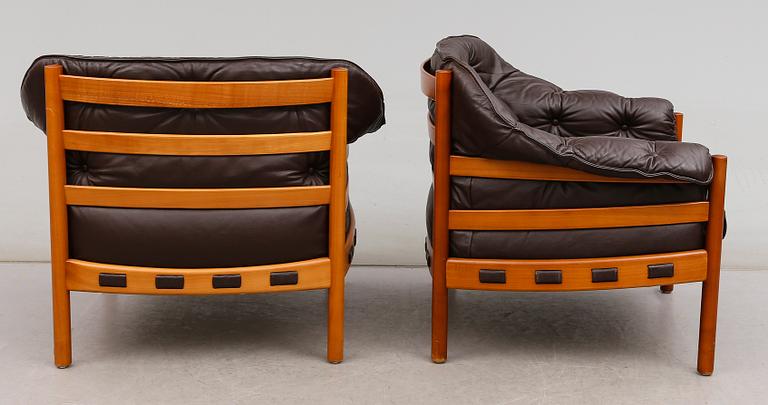 FÅTÖLJER, 1 par, 1900-talets andra hälft.