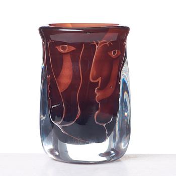 Ingeborg Lundin, an ariel glass vase "Faces", Orrefors, Sweden 1971.