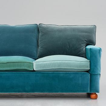 Josef Frank, a sofa model 3031, Firma Svenskt Tenn, 2018.