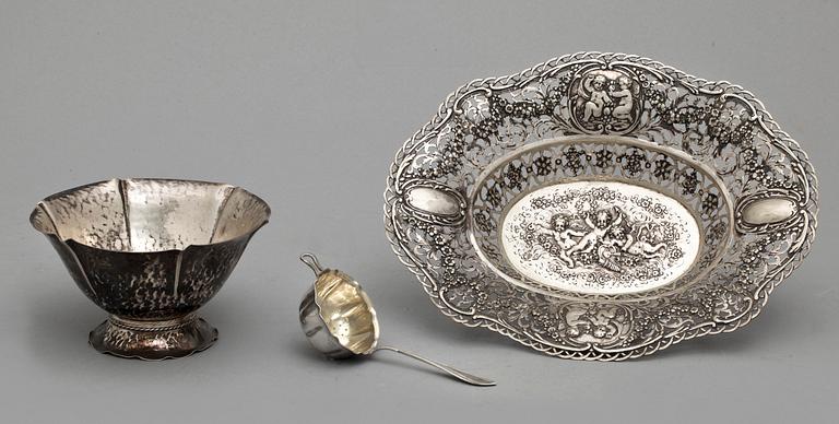 PARTI SILVER och LÅGHALTIGT SILVER, 3 delar, 1900-tal. Tot vikt c:a 375 g.