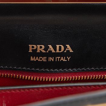 Prada, "Sybille" väska.
