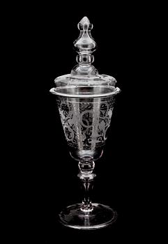 POKAL MED LOCK, glas. 1700-tal.