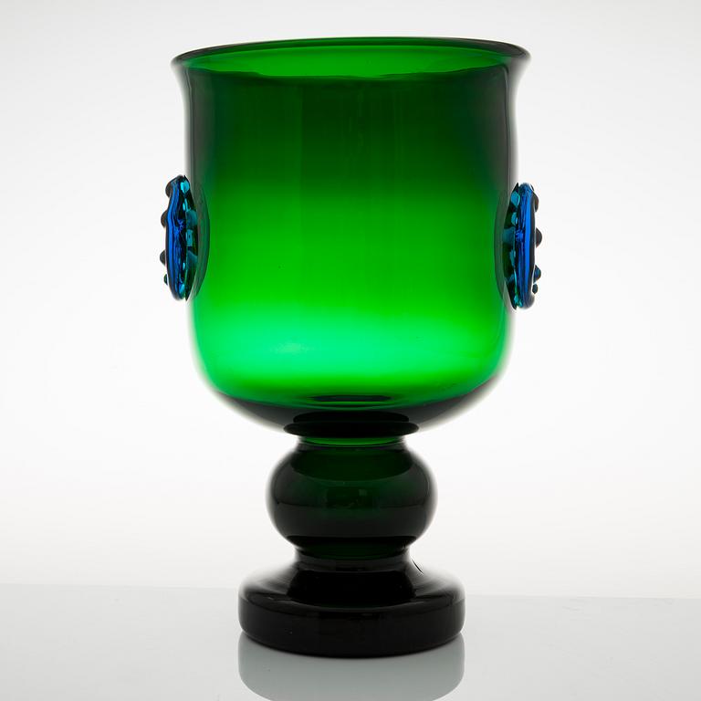 NANNY STILL, a 1970's 'Flower power' goblet for Riihimäen Lasi.