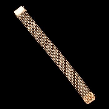 ARMBAND, 18 k guld, 1972. Vikt ca 23 g.