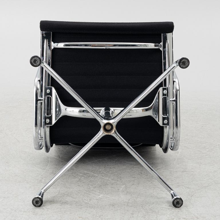 Charles & Ray Eames, stol, modell "EA 108", Vitra, 2006.