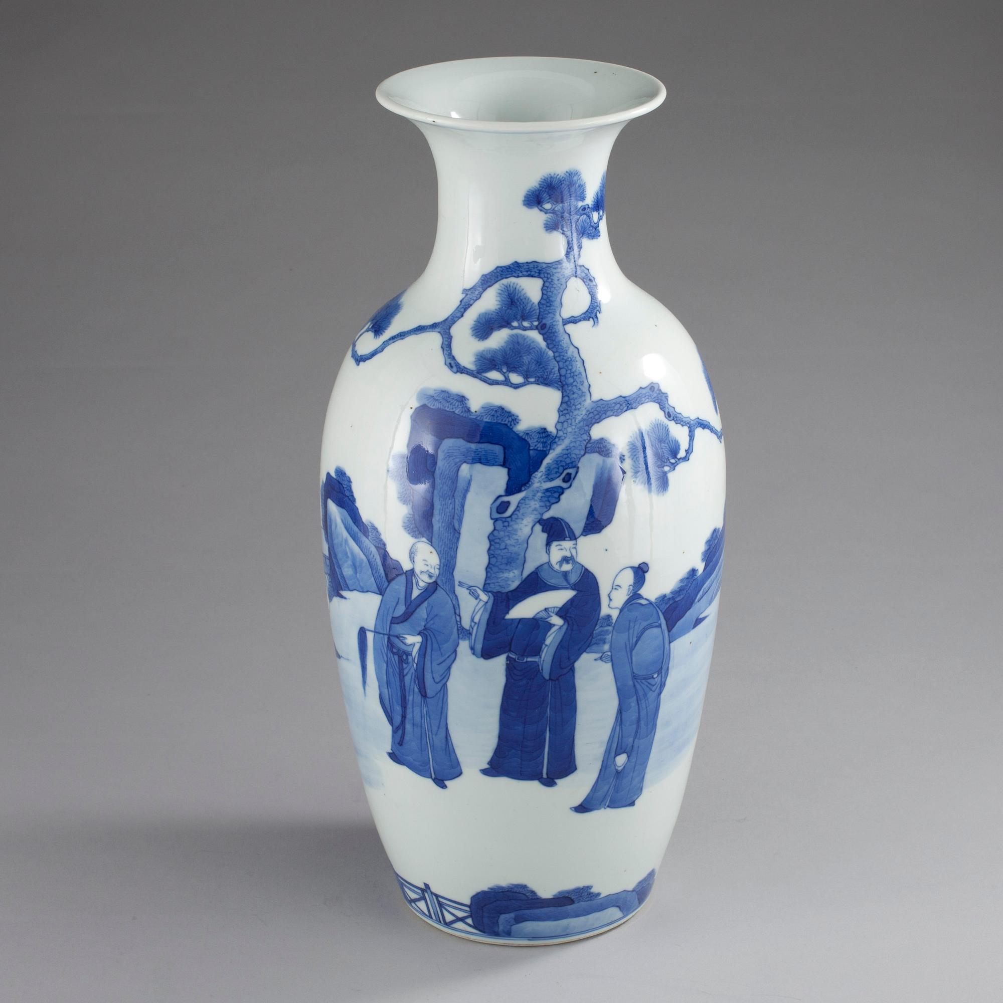 VAS, porslin, Kina sekelskiftet 1800/1900.