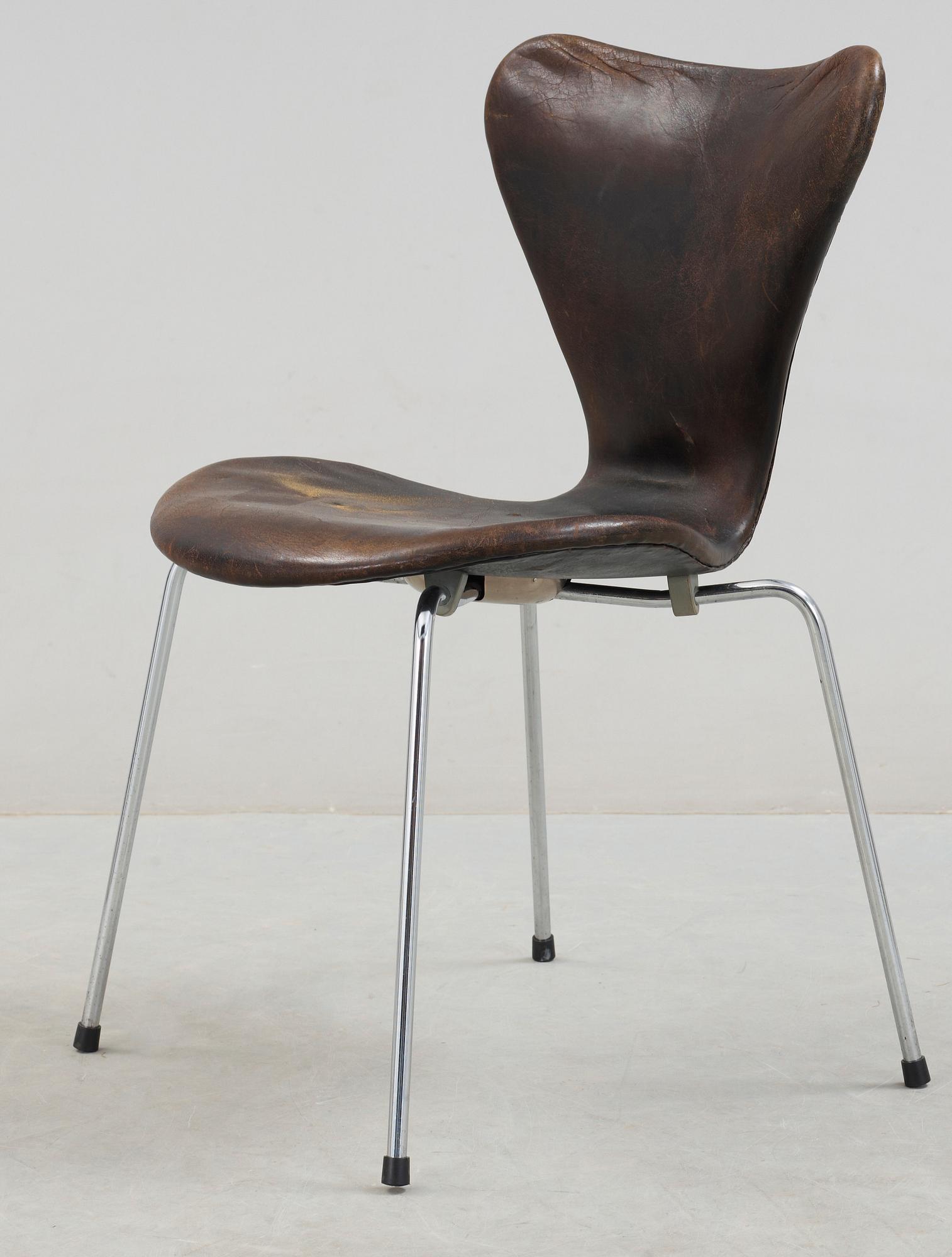 STOL, "Sjuan", Arne Jacobsen, Fritz Hansen, formgiven 1955.