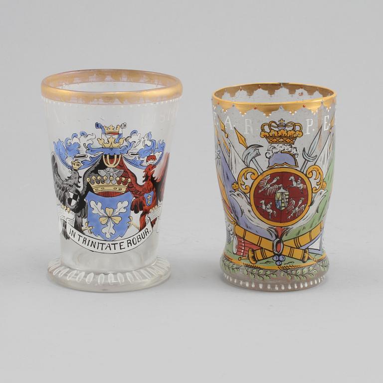 GLAS, 2 st, omkring sekelskiftet 1800/1900.