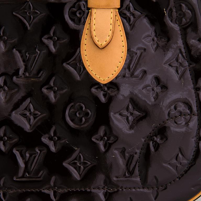 Louis Vuitton, "Summit Drive", väska.