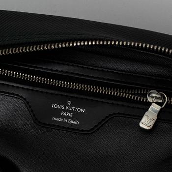 LOUIS VUITTON, 'Parana Toiletry Bag 26'.