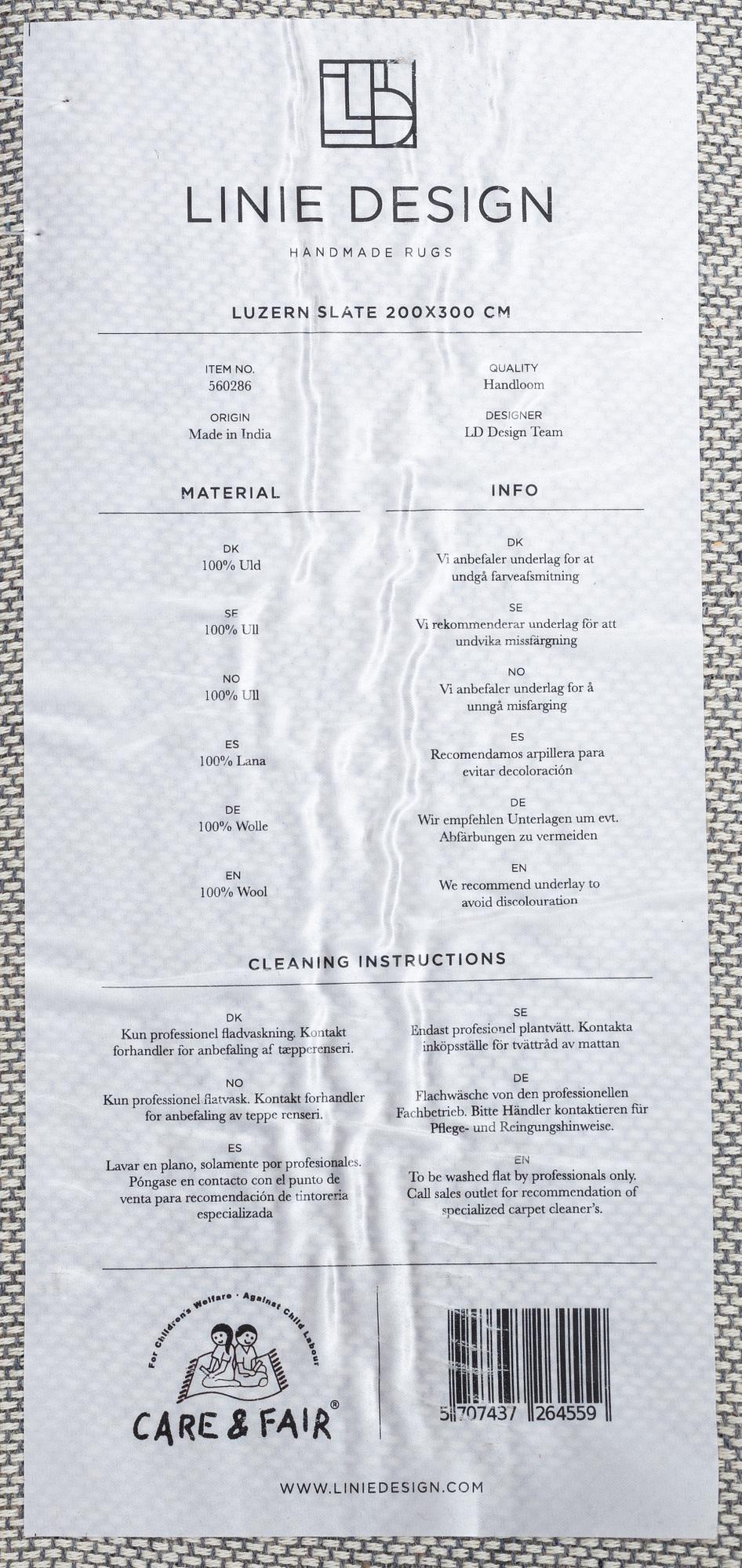 Matta, "Luzern"  Linie Design, 300 x 200 cm.
